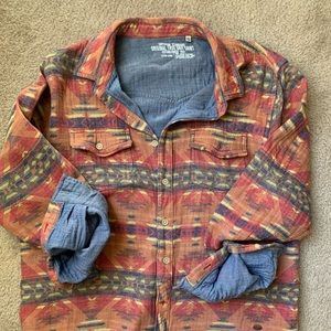 TRUE GRIT Native American pattern in XL